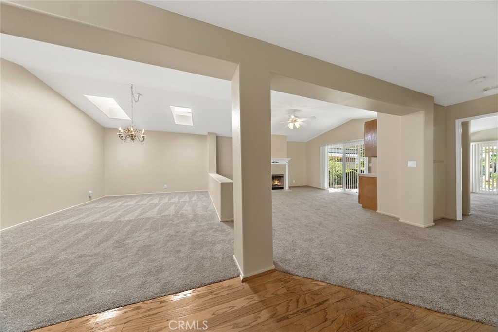 40451 Via Amapola