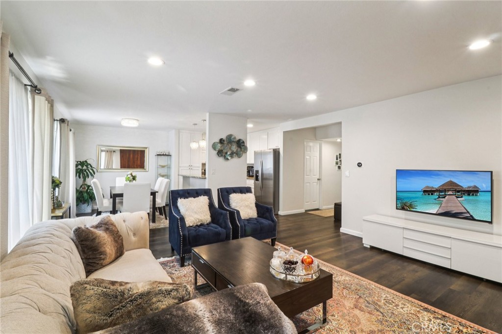 450 W Vermont Avenue 1104