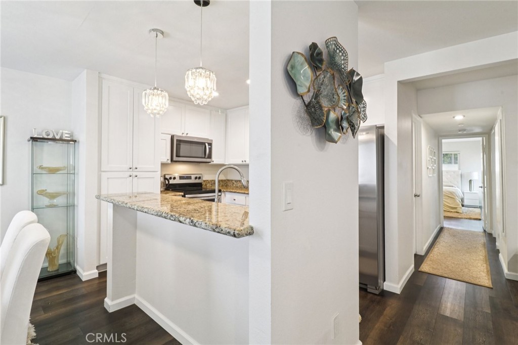 450 W Vermont Avenue 1104