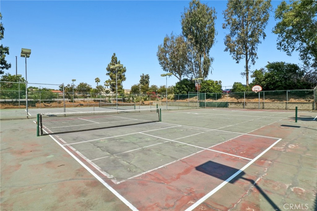 450 W Vermont Avenue 1104