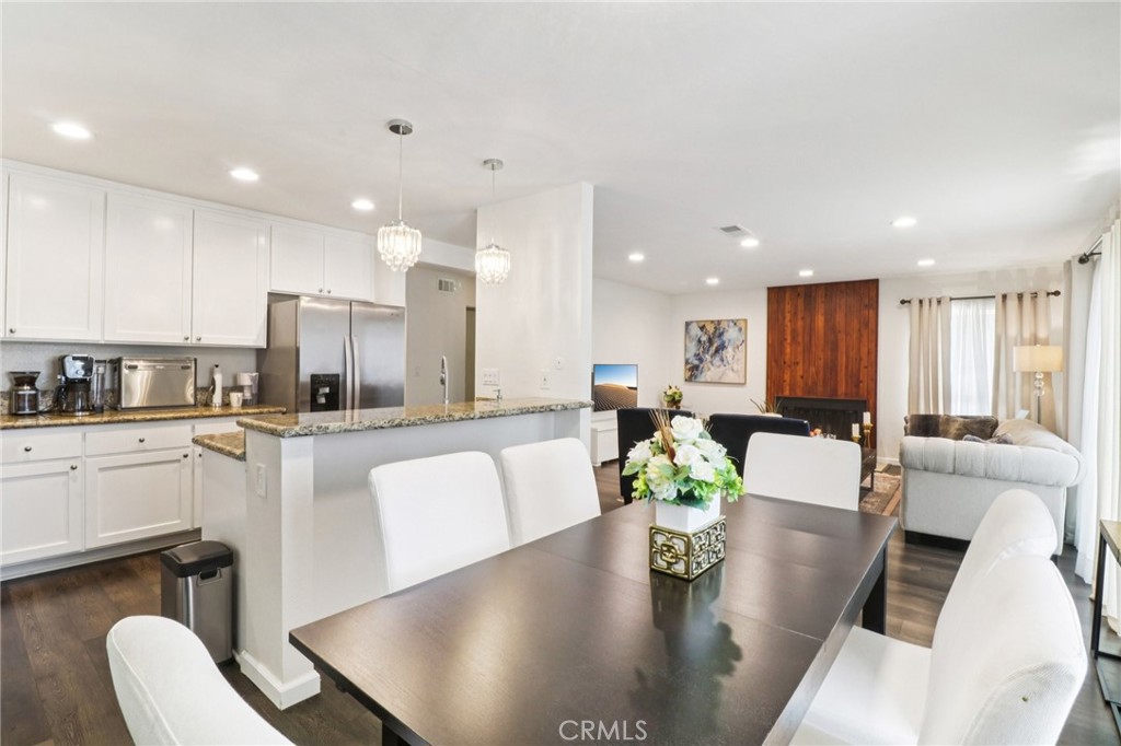 450 W Vermont Avenue 1104