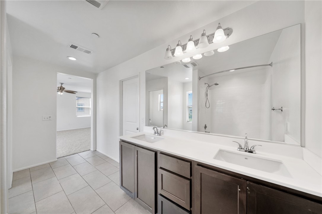 1546 Onyx Lane