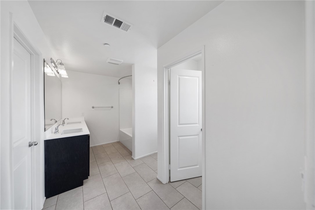 1546 Onyx Lane
