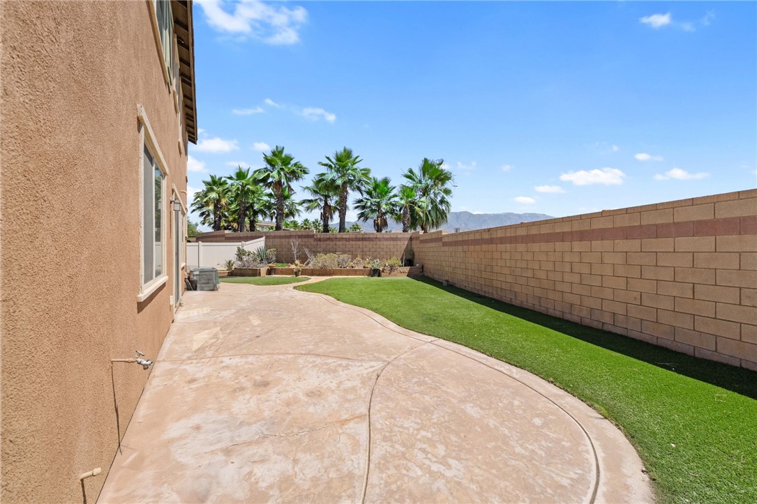 1546 Onyx Lane