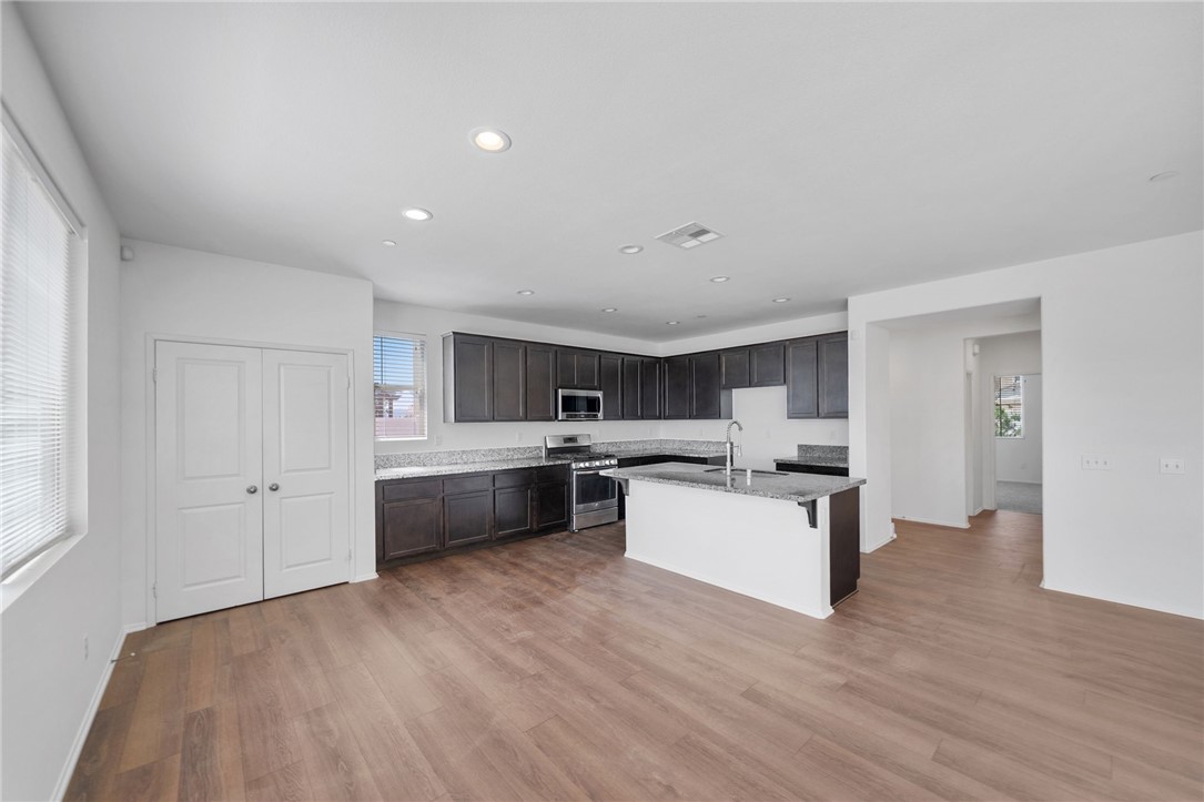 1546 Onyx Lane