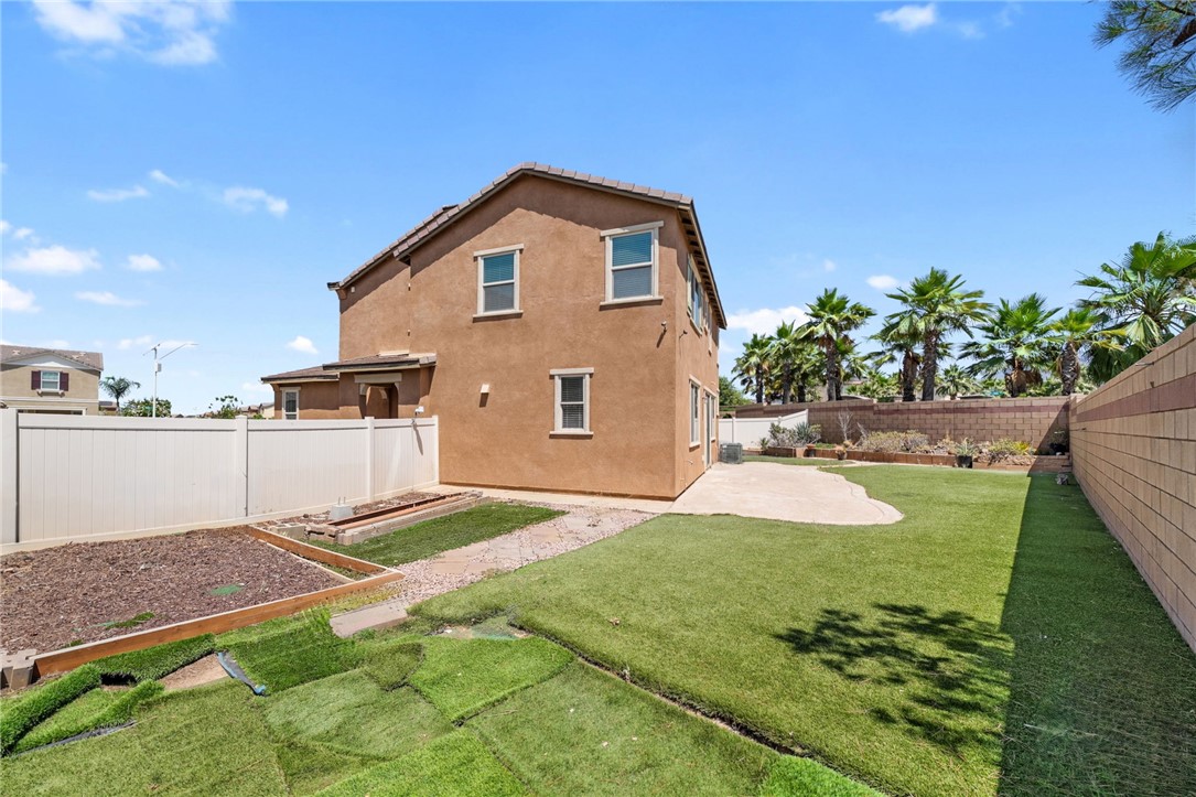 1546 Onyx Lane