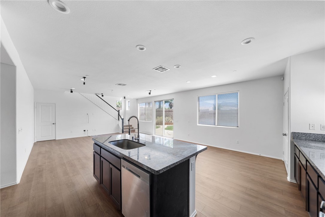 1546 Onyx Lane