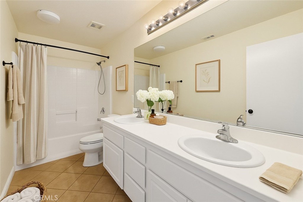 31934 Hollyhock Street