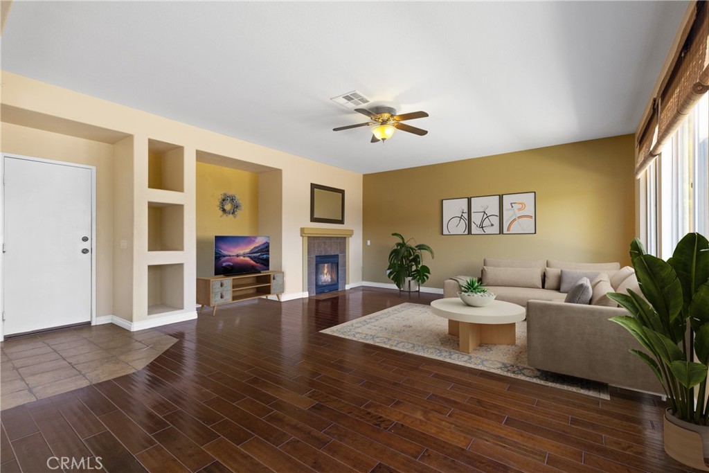 31934 Hollyhock Street