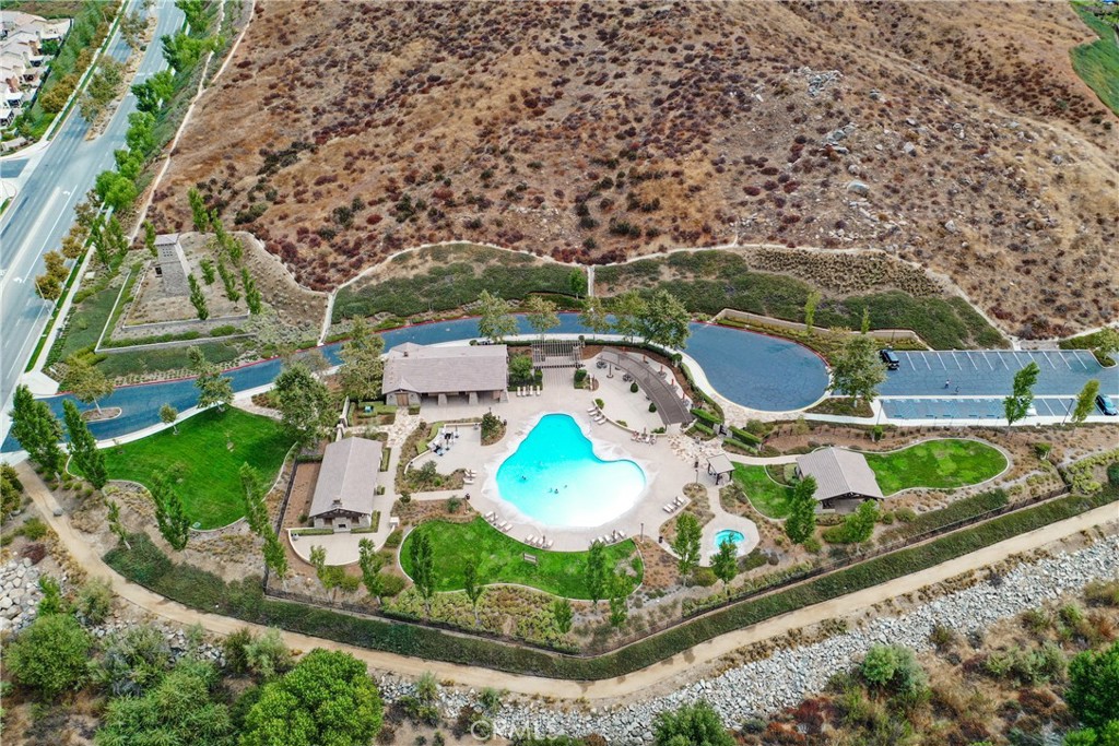 31934 Hollyhock Street