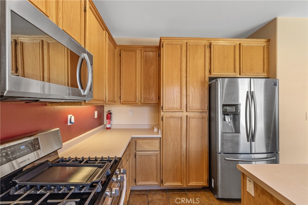 31934 Hollyhock Street