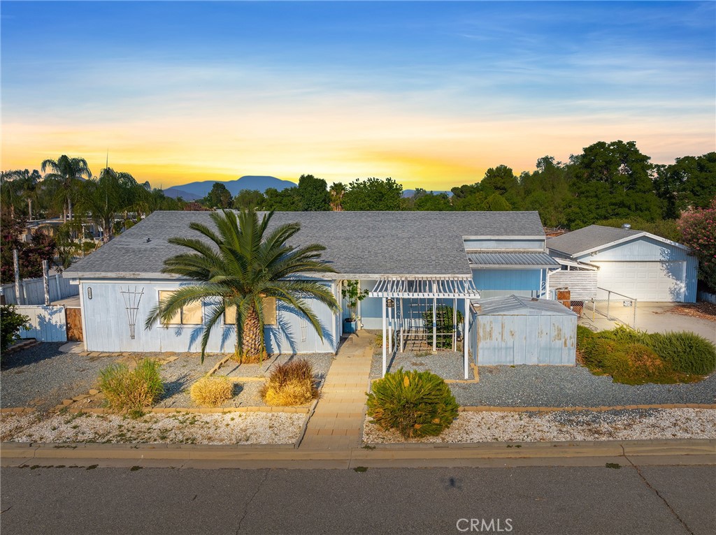 26041 San Quintin Road
