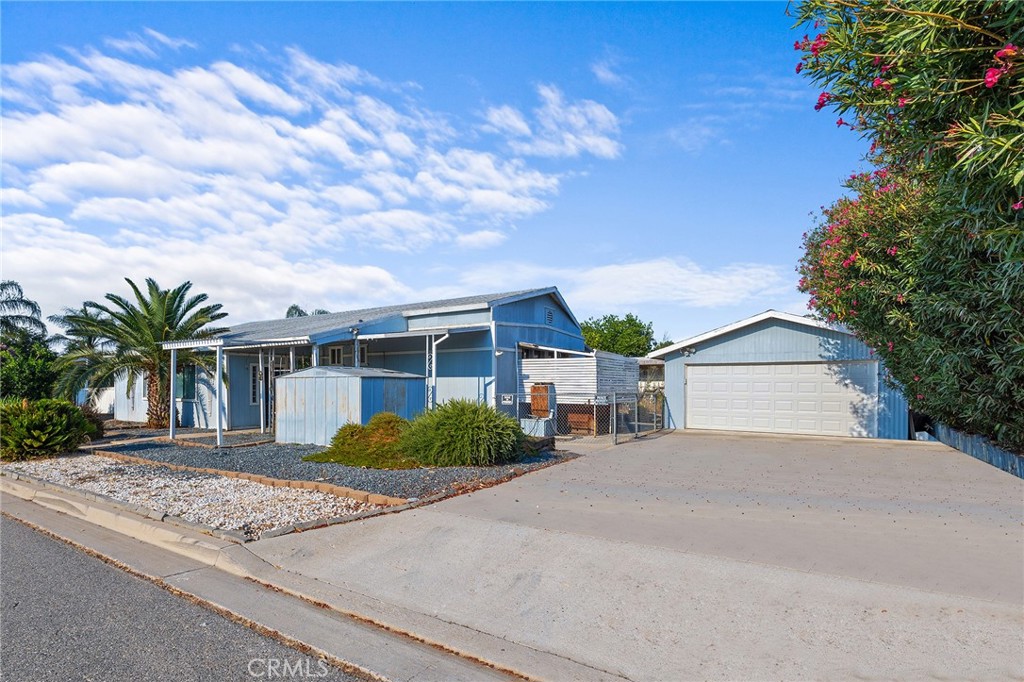 26041 San Quintin Road