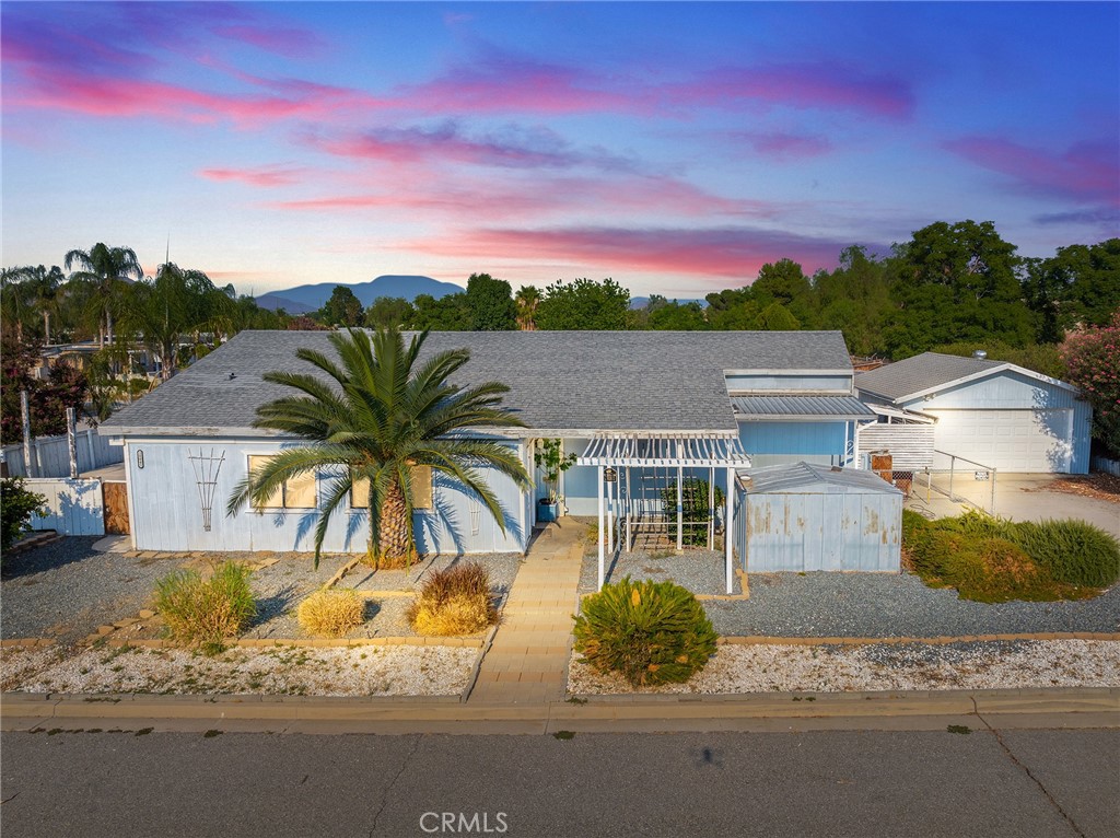 26041 San Quintin Road