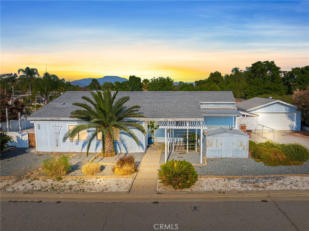26041 San Quintin Road