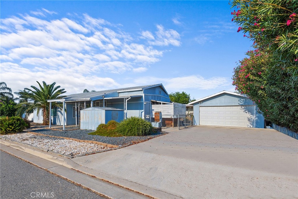 26041 San Quintin Road