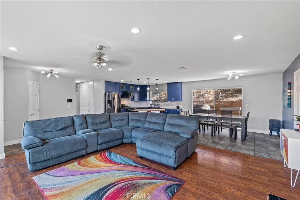 254 Lobelia Drive