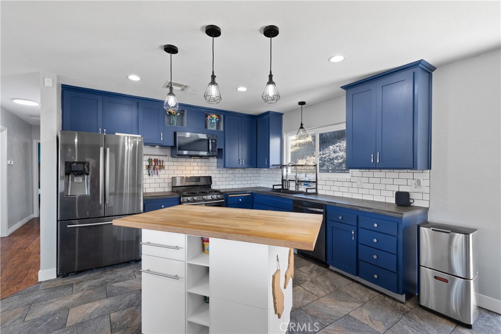 254 Lobelia Drive
