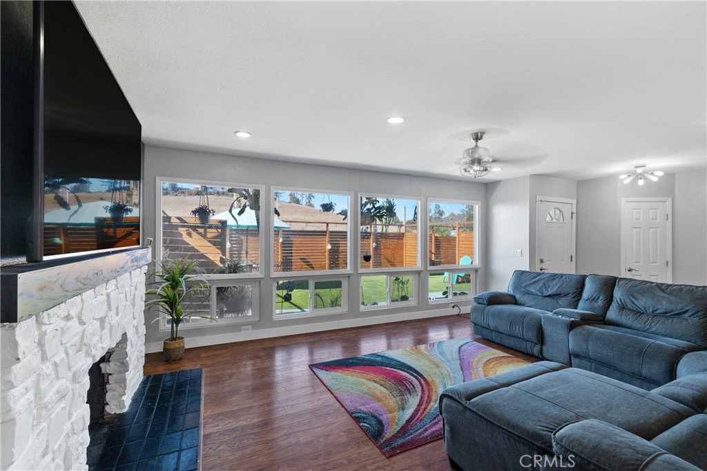 254 Lobelia Drive