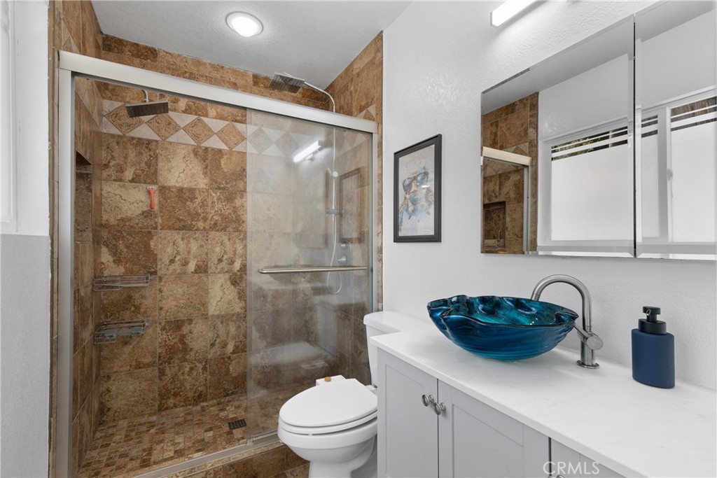 254 Lobelia Drive