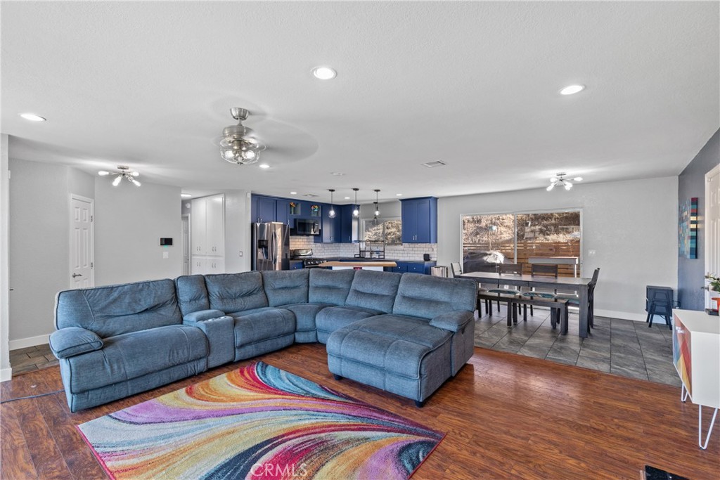 254 Lobelia Drive