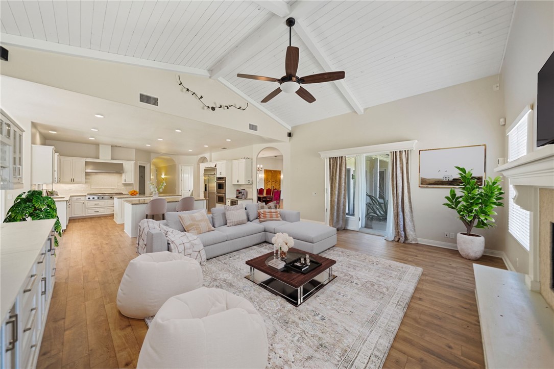 42779 Via Bolero Road