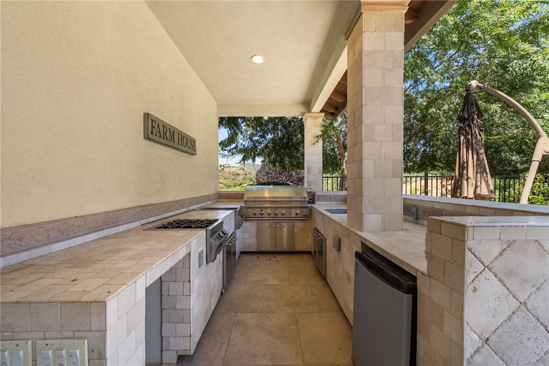 42779 Via Bolero Road