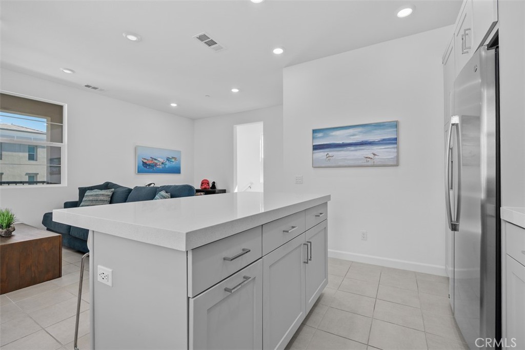 1229 Sunrise View 101