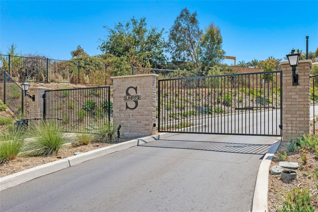 1229 Sunrise View 101