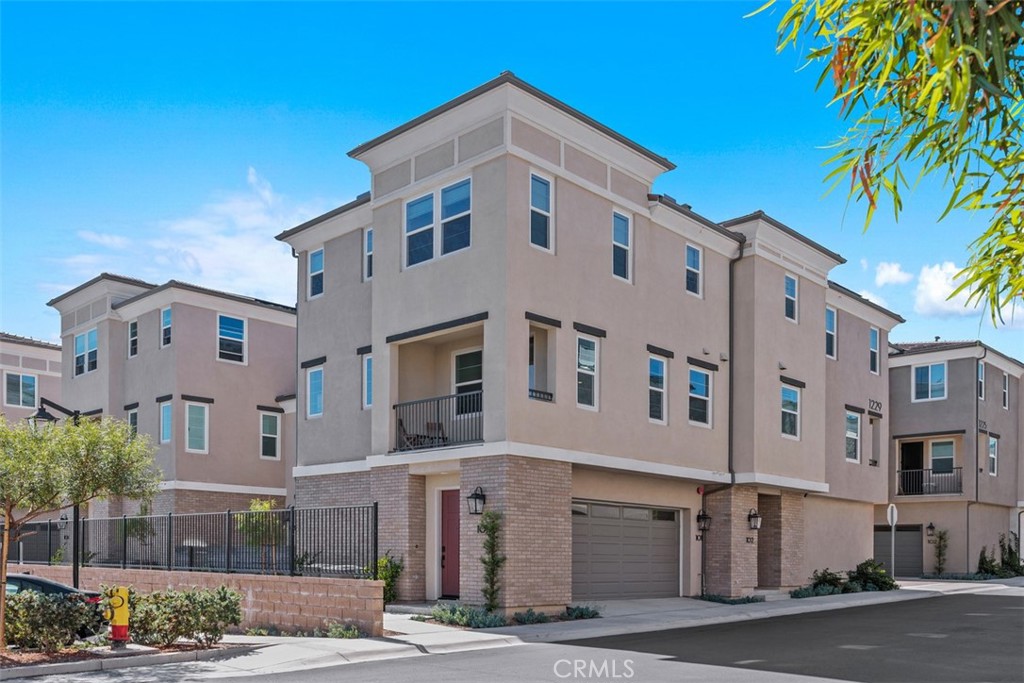 1229 Sunrise View 101