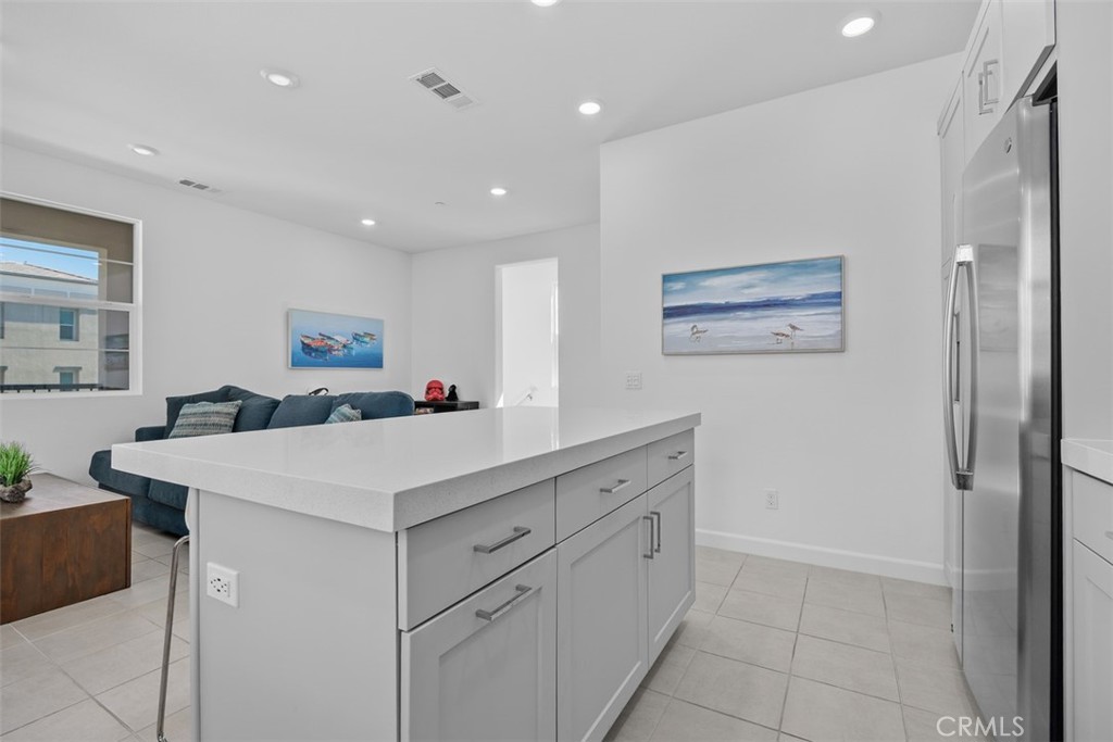 1229 Sunrise View 101