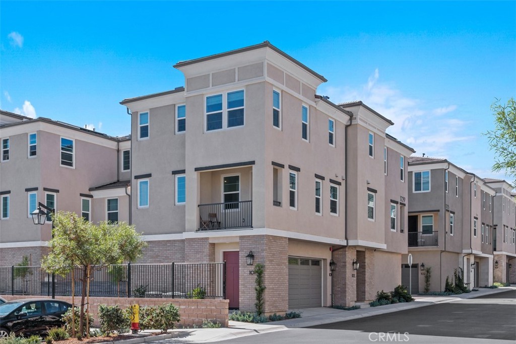 1229 Sunrise View 101