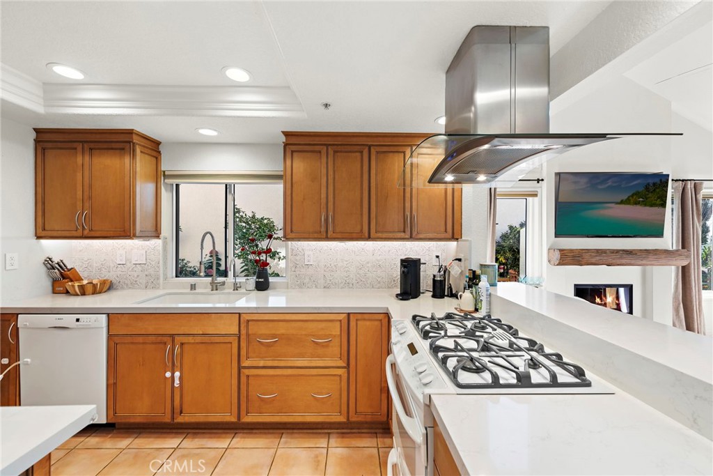 2415 Camino Bucanero 17