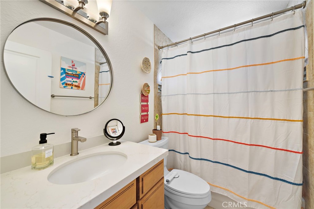 2415 Camino Bucanero 17