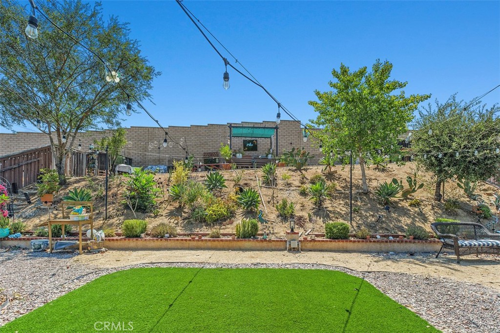 23591 Madison Avenue