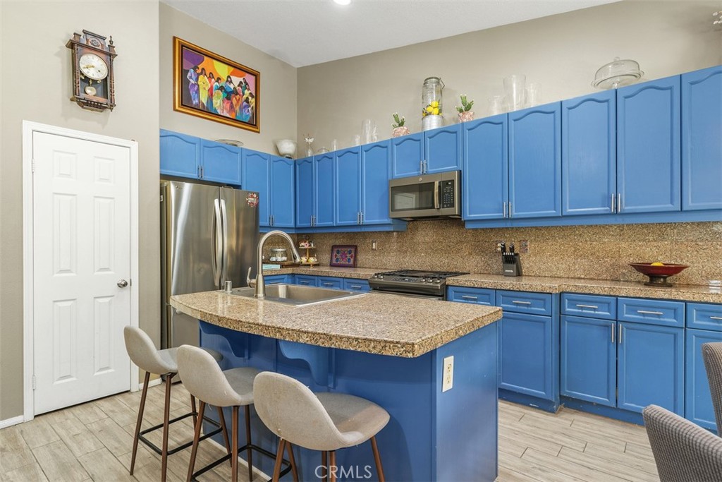 23591 Madison Avenue