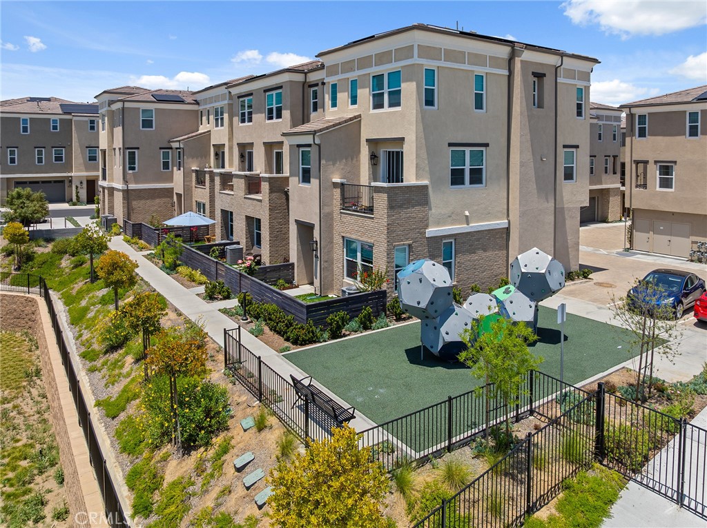 1219 Sunrise View 104