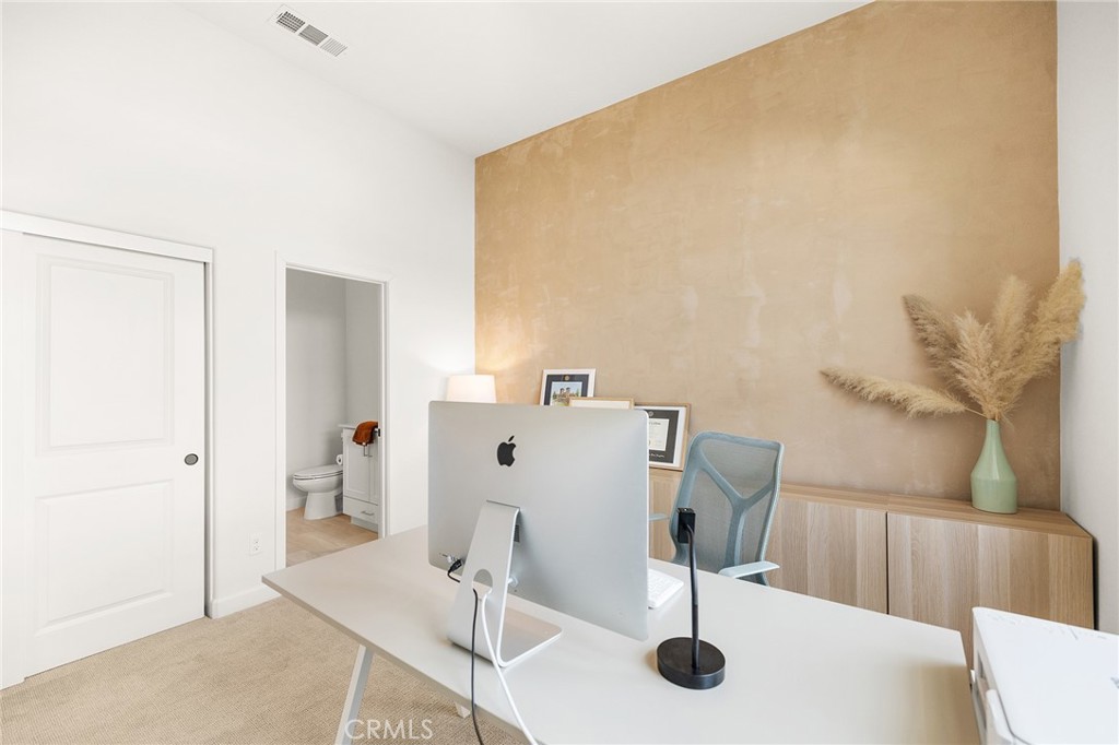 1219 Sunrise View 104