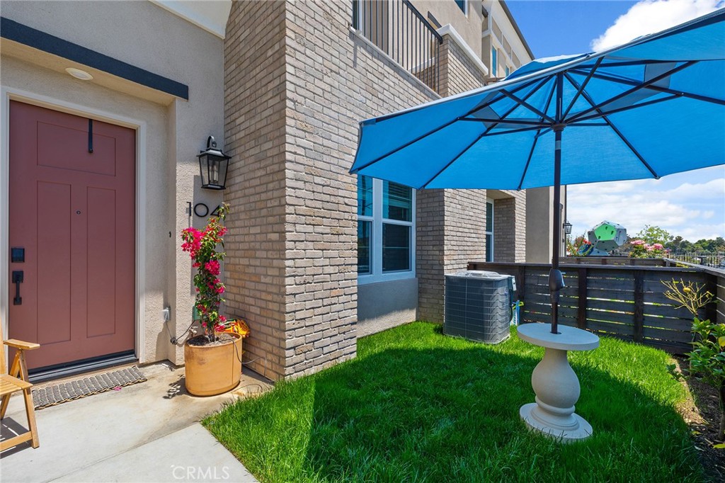 1219 Sunrise View 104