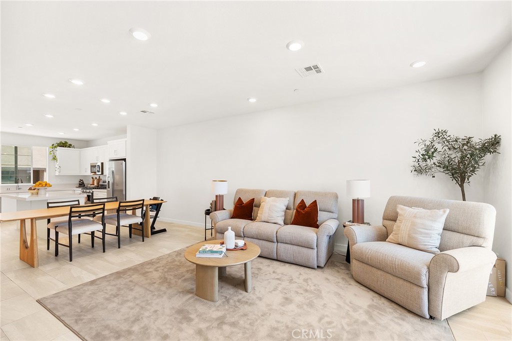 1219 Sunrise View 104