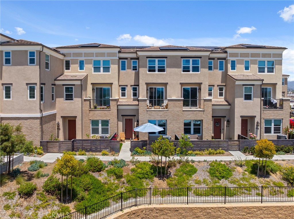 1219 Sunrise View 104