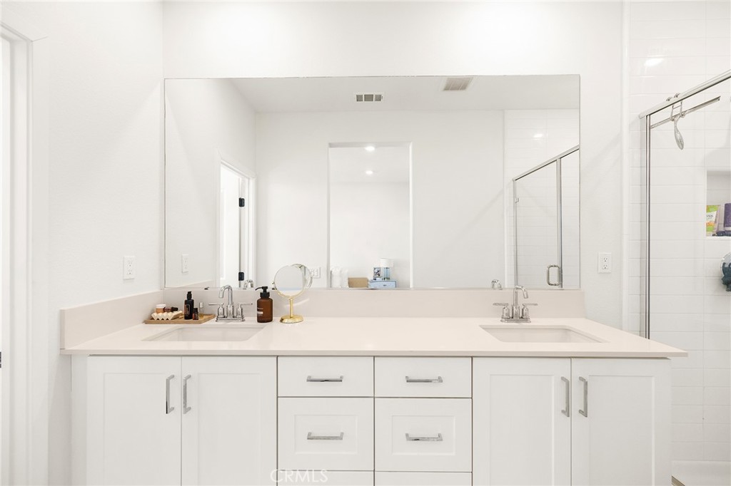 1219 Sunrise View 104