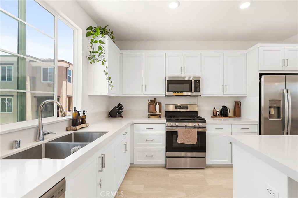 1219 Sunrise View 104