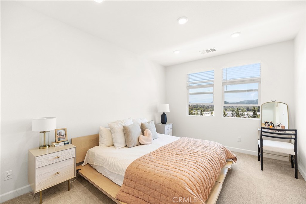 1219 Sunrise View 104