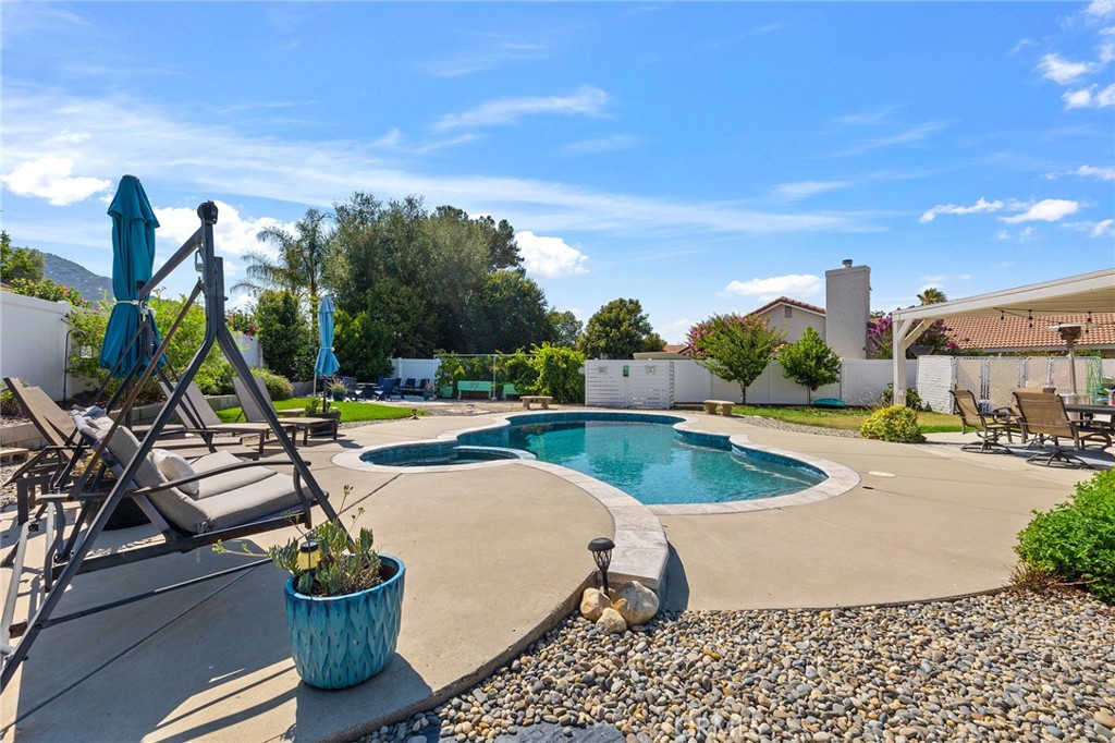 45383 Silverado Lane