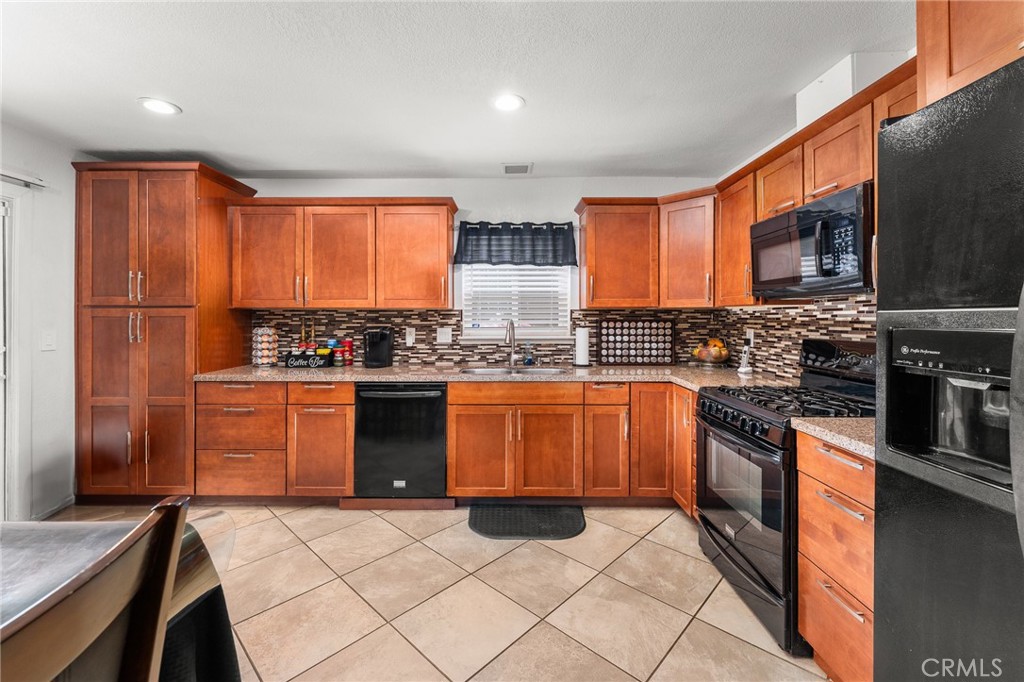 12881 Foreman Avenue