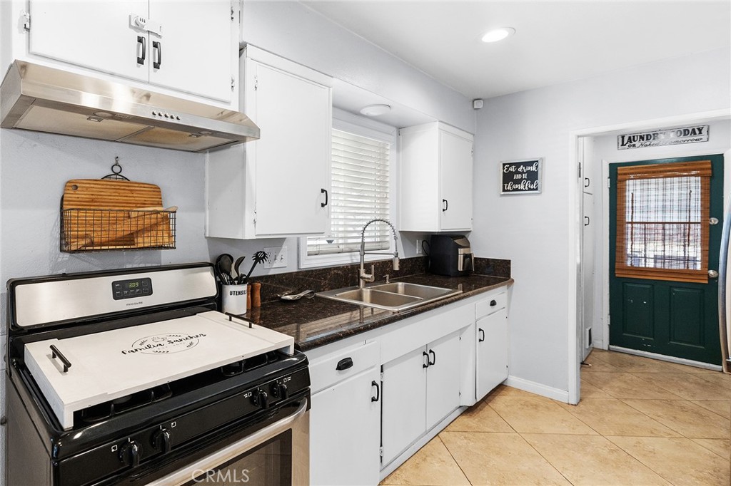 4055 Canterbury Road