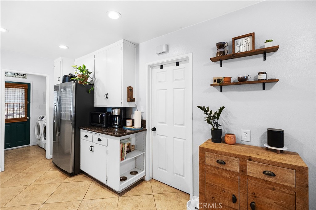 4055 Canterbury Road