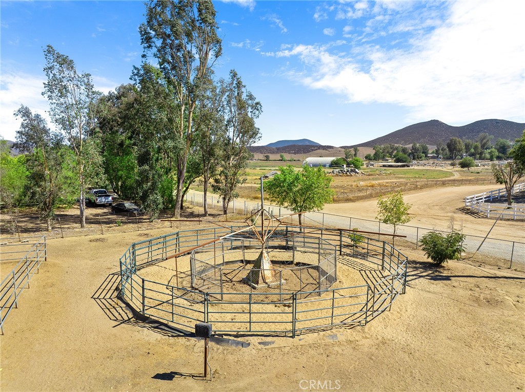 31250 Loretta Ave.