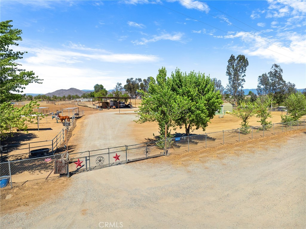31250 Loretta Ave.